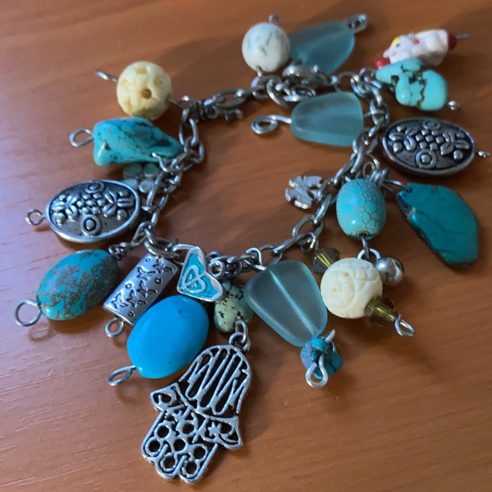 Helpful hand turquoise bracelet
